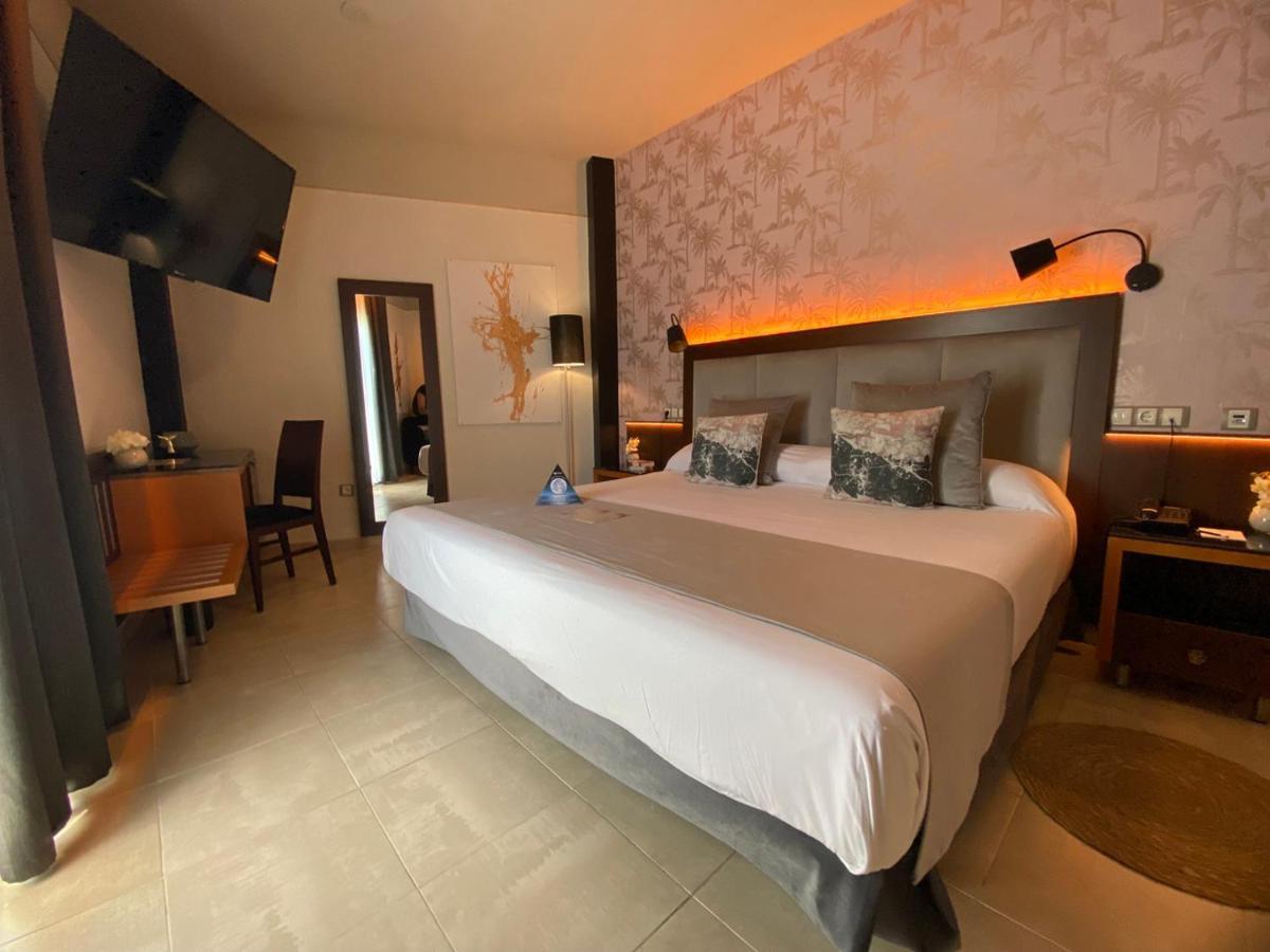 On Aleta Room Designed For Adults Almuñécar Dış mekan fotoğraf